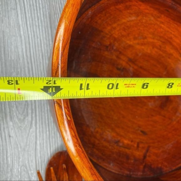 Vintage wooden glossed large salad bowl and 4 serving bowl with fork and spoon - Picture 7 of 8